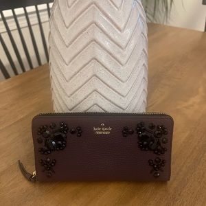 EUC Kate Spade Zip Around Wallet